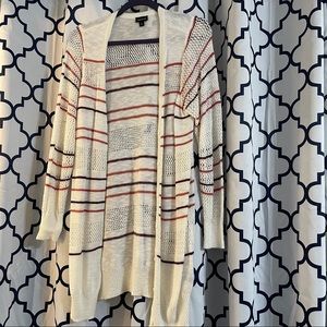 Torrid Cardigan size 2 light weight cream pink